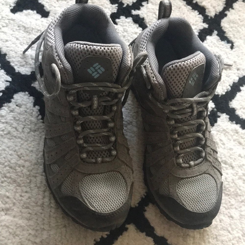 Columbia hiking shoes